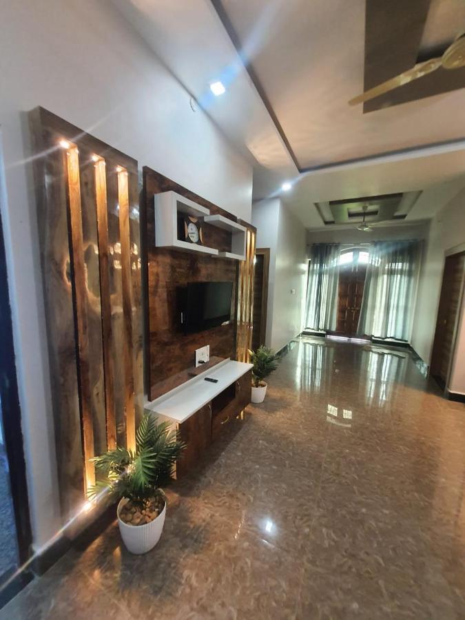 Shree Nanda Guest House Βαρανάσι Εξωτερικό φωτογραφία