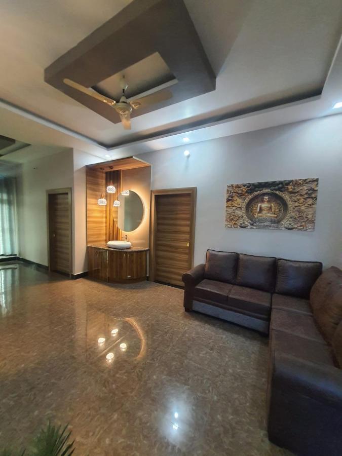 Shree Nanda Guest House Βαρανάσι Εξωτερικό φωτογραφία