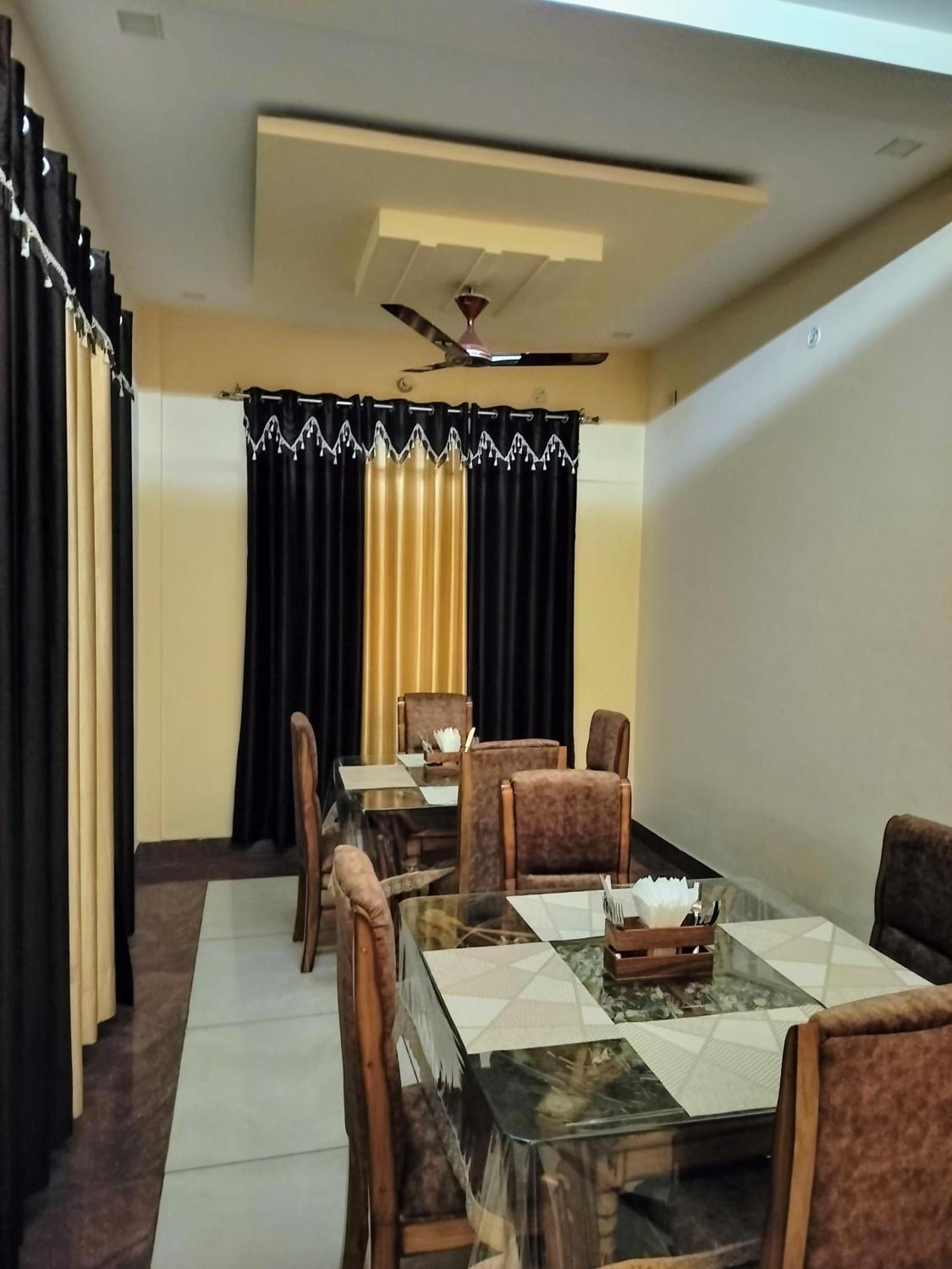 Shree Nanda Guest House Βαρανάσι Εξωτερικό φωτογραφία